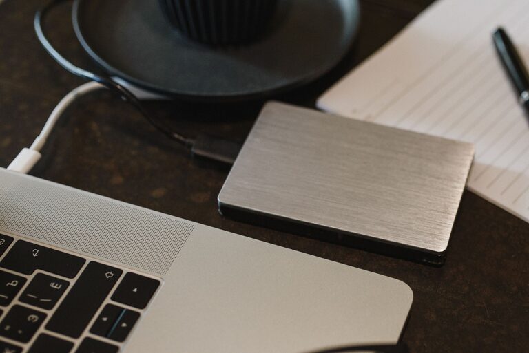 How to Back Up Your Photos and Files Safely and Easily